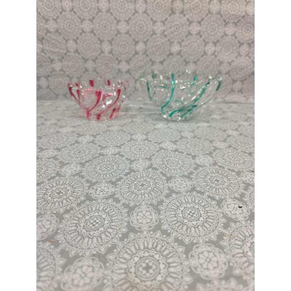 Set of 2 Swirl Glass Candy Dishes Trinket Bowls 4" Red Green & 5.5" Green